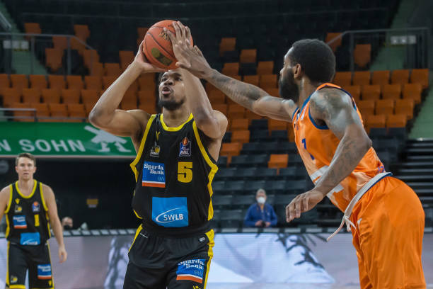 这笔签约还 这笔签约还